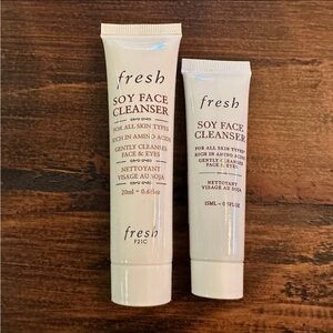 Fresh Soy Face Cleanser Ph Balanced Hydrating Face Wash 0.6 oz 0.5 Travel